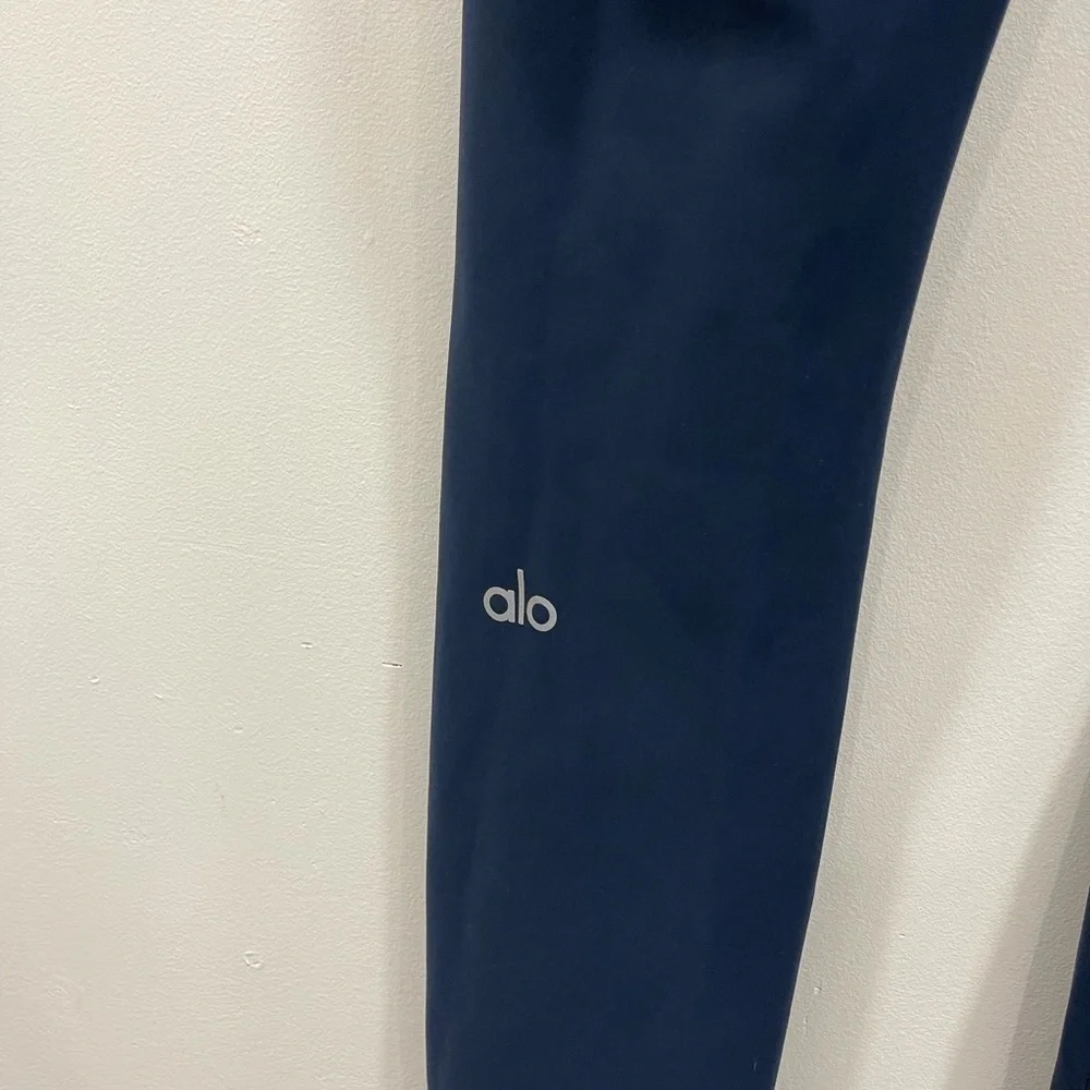 Alo Yoga High Waist Ripped Warrior Legging Navy Athleisure